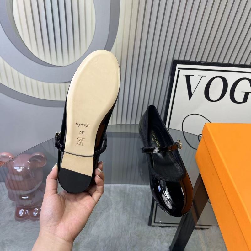 Louis Vuitton Flat Shoes